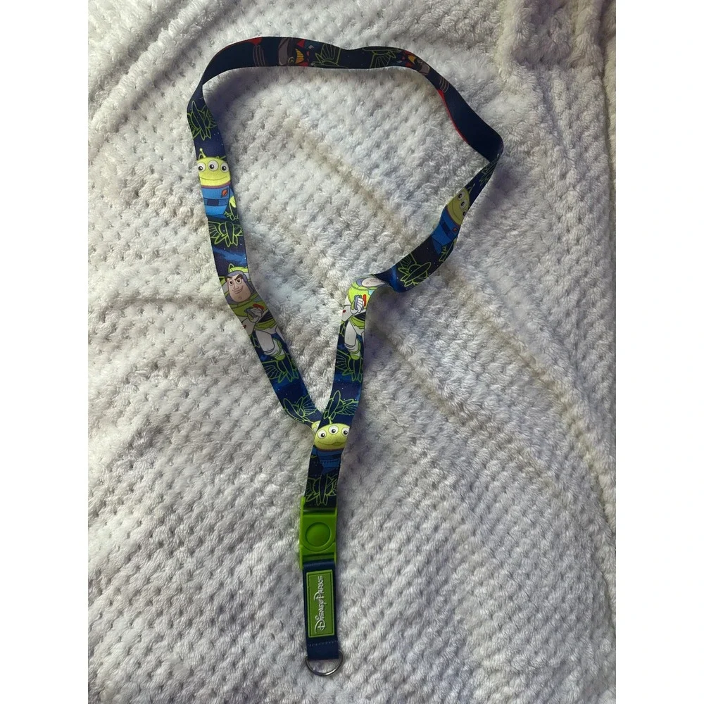 Disney Parks Toy Story Buzz Lightyear Alien Lanyard Pin Trading Detachable Clip